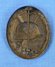  Wound Badge in Black 1939 maker marked L/16 thumbnail